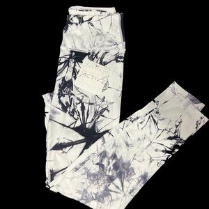 Brand New YELETE Women's Buttery Soft Tie Dye Activewear Leggings